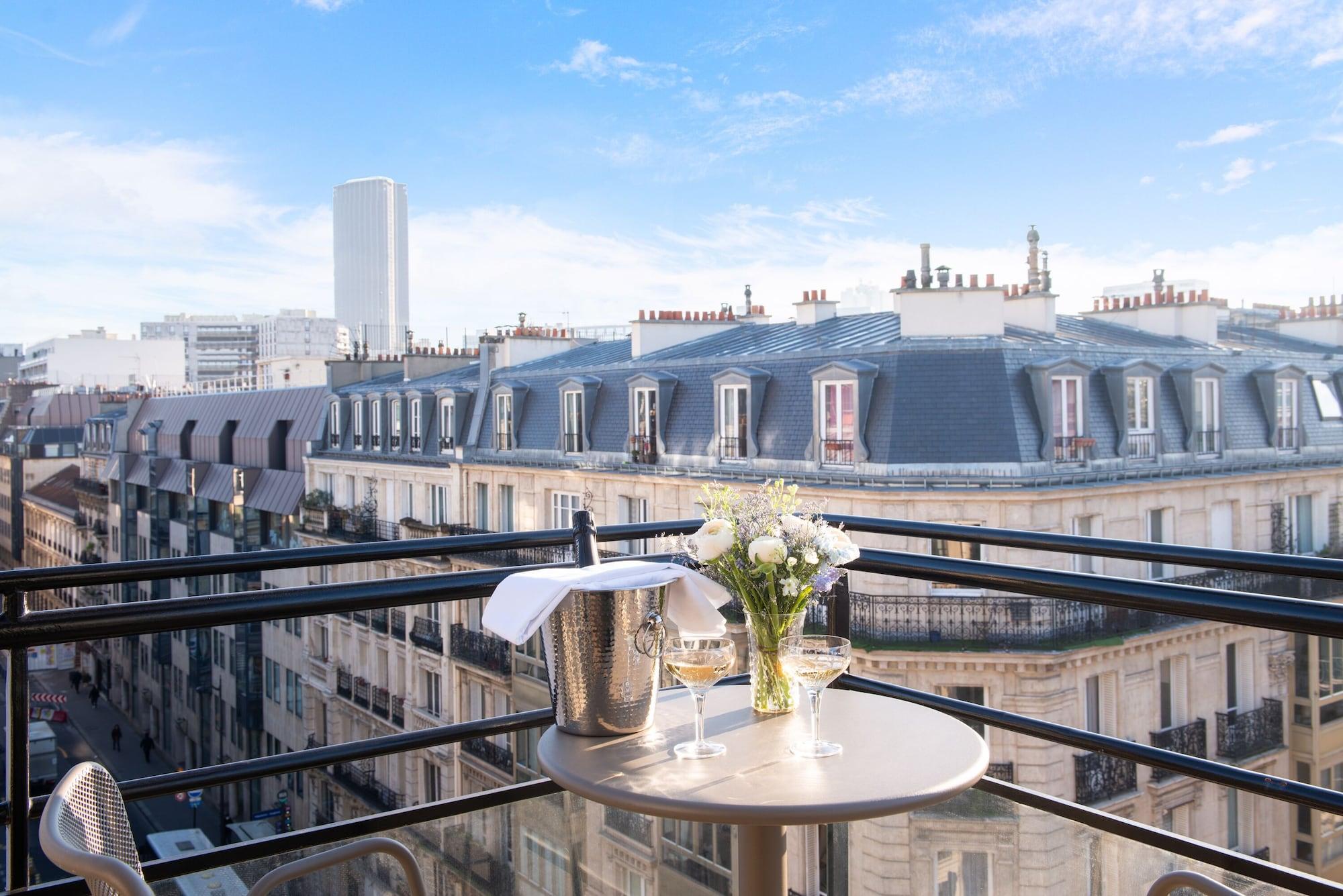 Yllen Eiffel Hotel 4*
